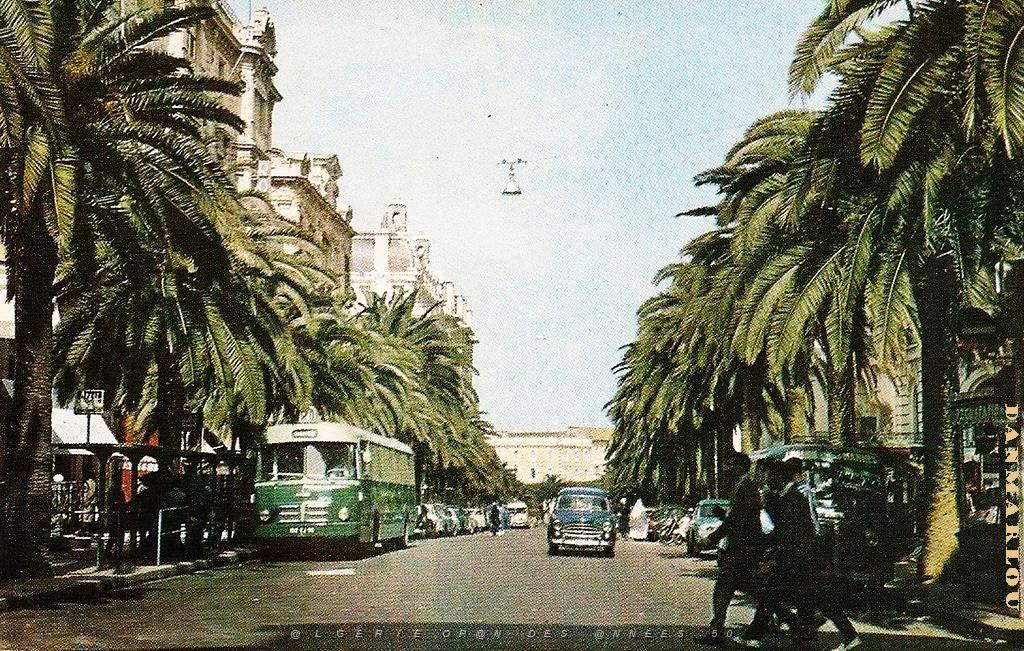 BG a- 102- Bd Gallieni.jpg